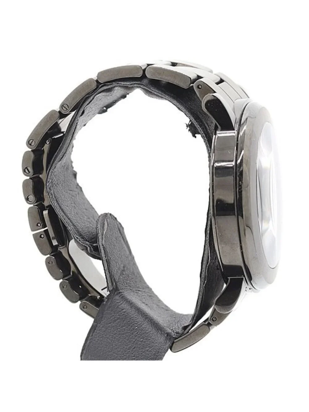 Gucci Round Quartz Black Dial Watch